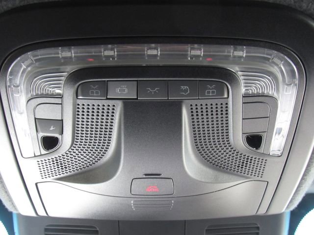 Used 2022 Mercedes-Benz Sprinter 144 Cargo image 30