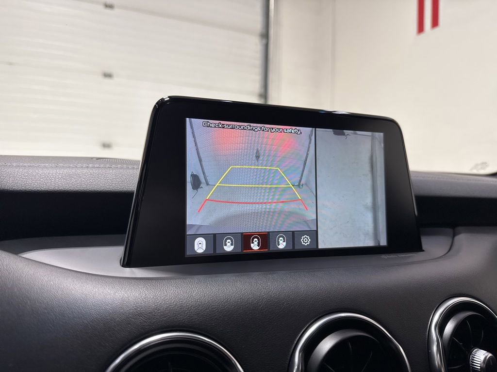 Used 2021 Kia Stinger GT2 image 23