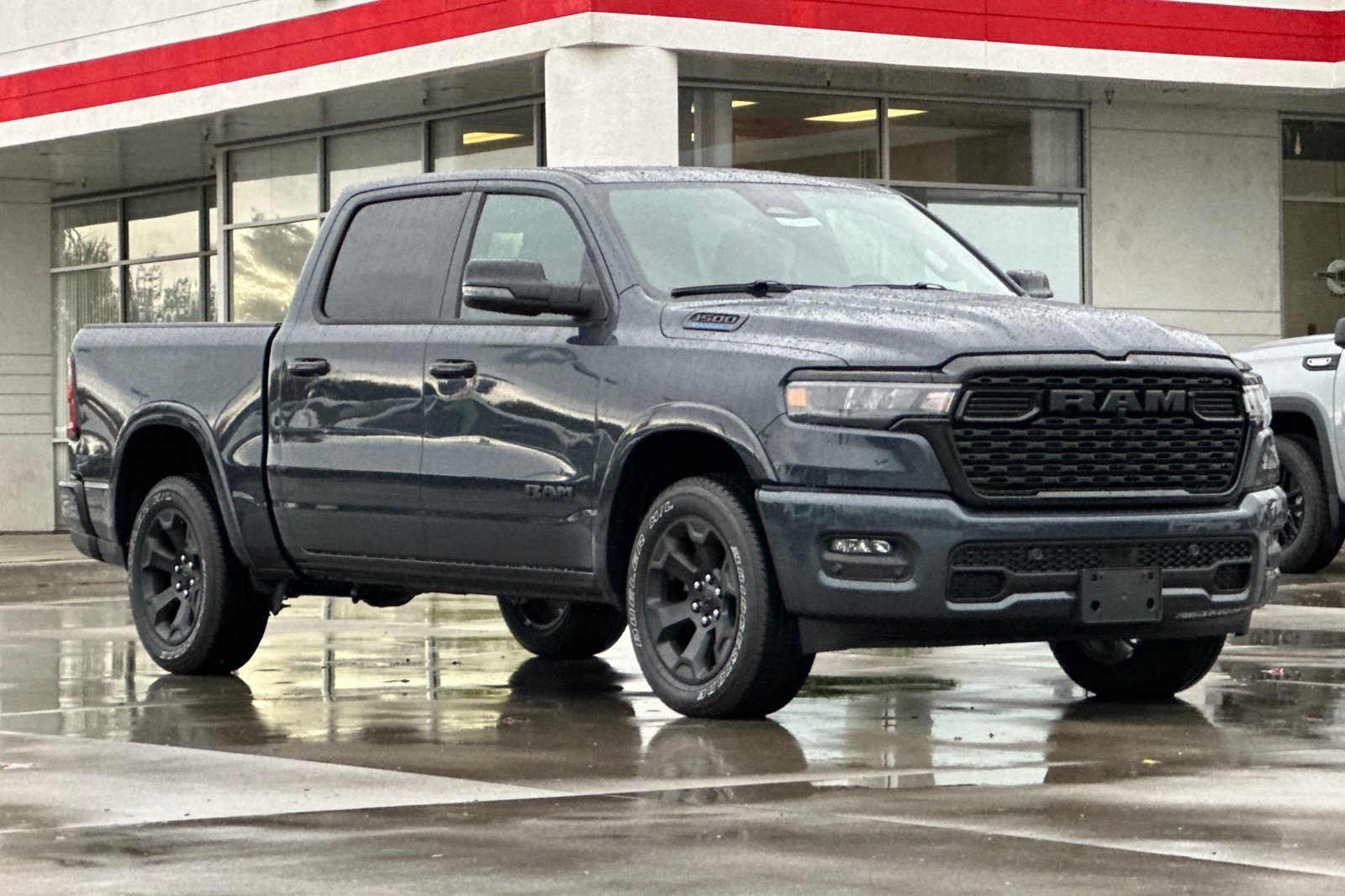 New 2026 RAM 1500 4x4 Crew Cab image 9
