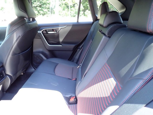 Used 2022 Toyota RAV4 XSE image 18