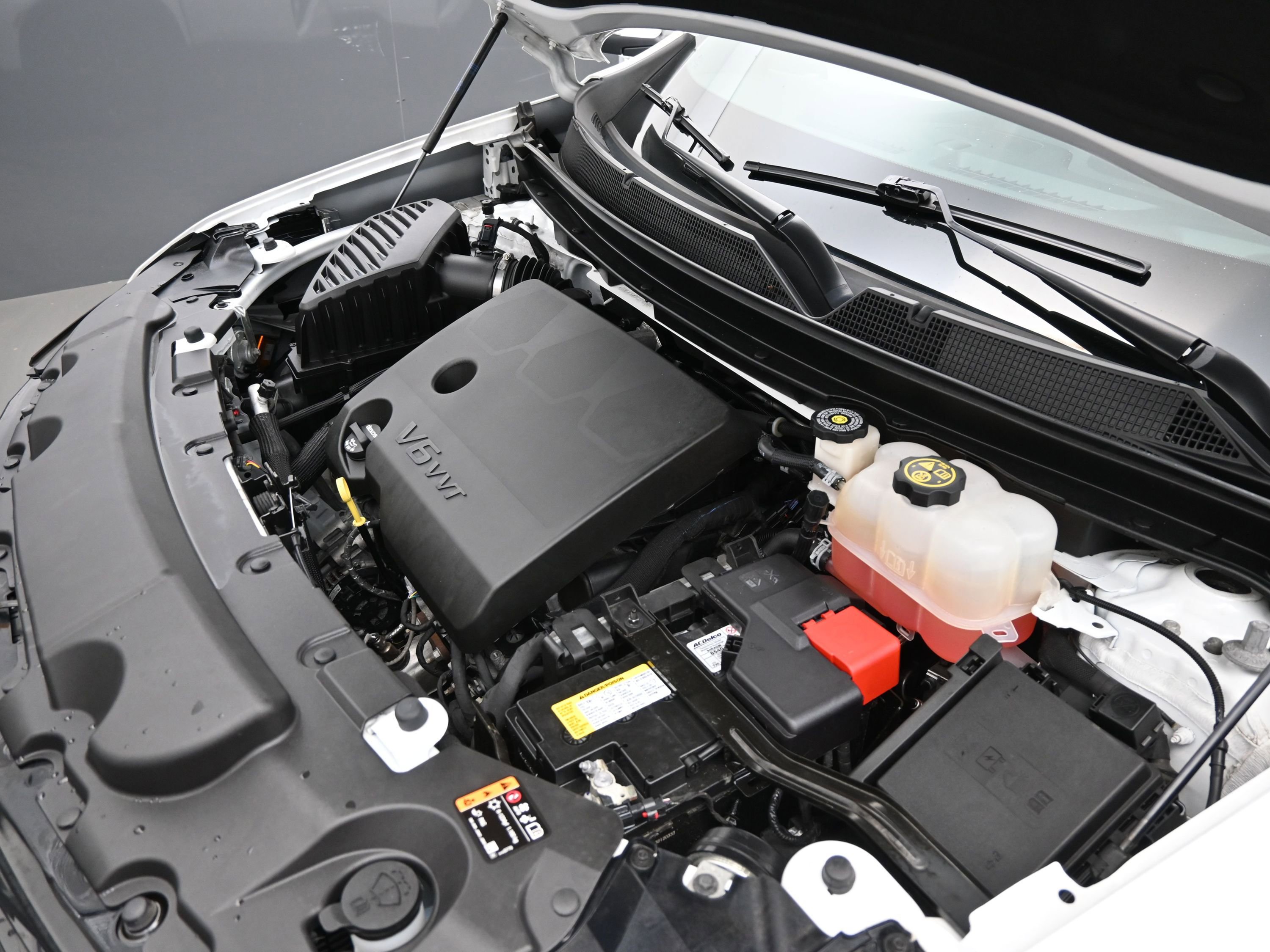 Used 2023 Chevrolet Traverse RS image 21