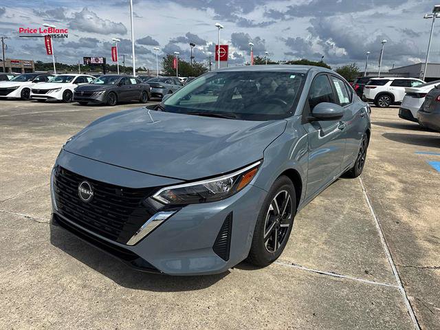 Used 2024 Nissan Sentra SV FWD image 3