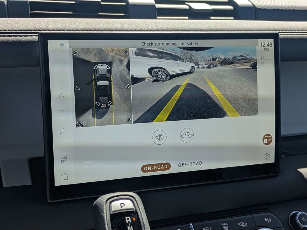 Used 2025 Land Rover Defender 110 S image 22