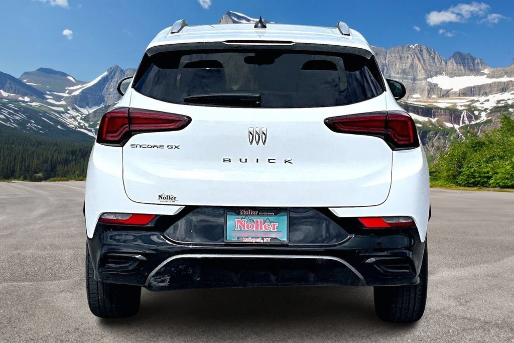 Used 2025 Buick Encore GX Sport Touring FWD image 4