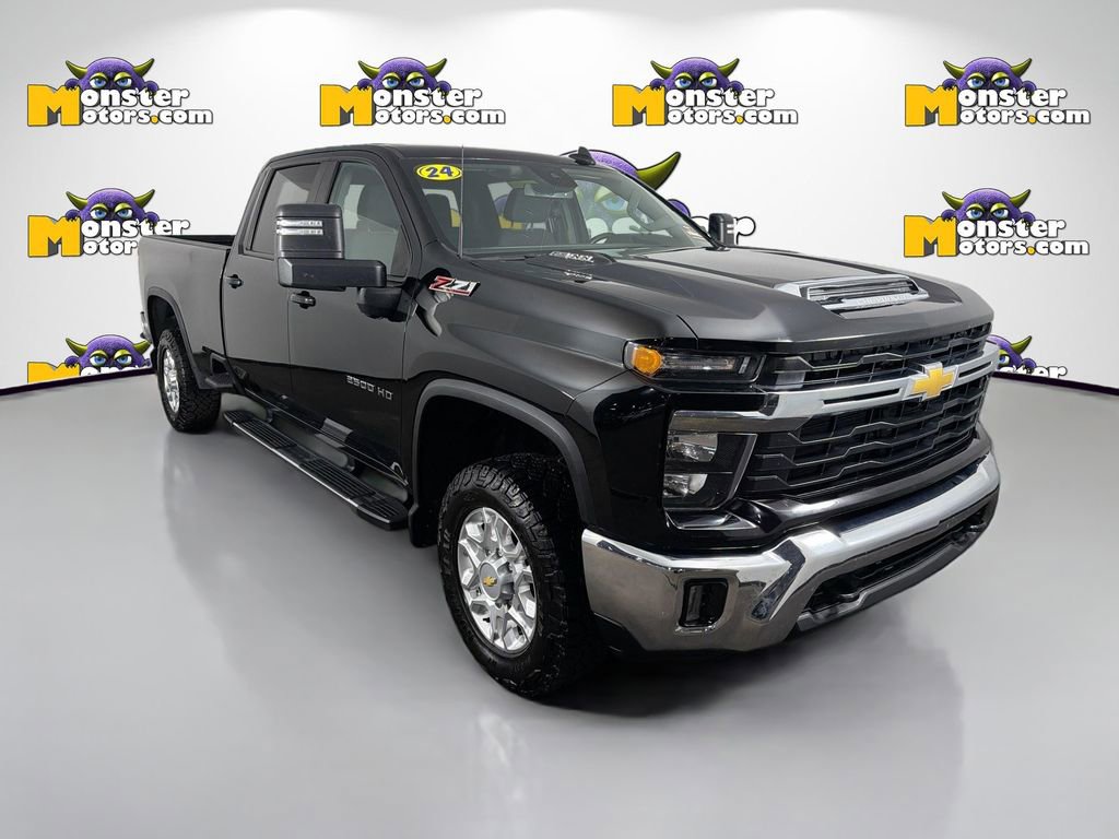 Used 2024 Chevrolet Silverado 2500 LT w/ True North Edition image 3