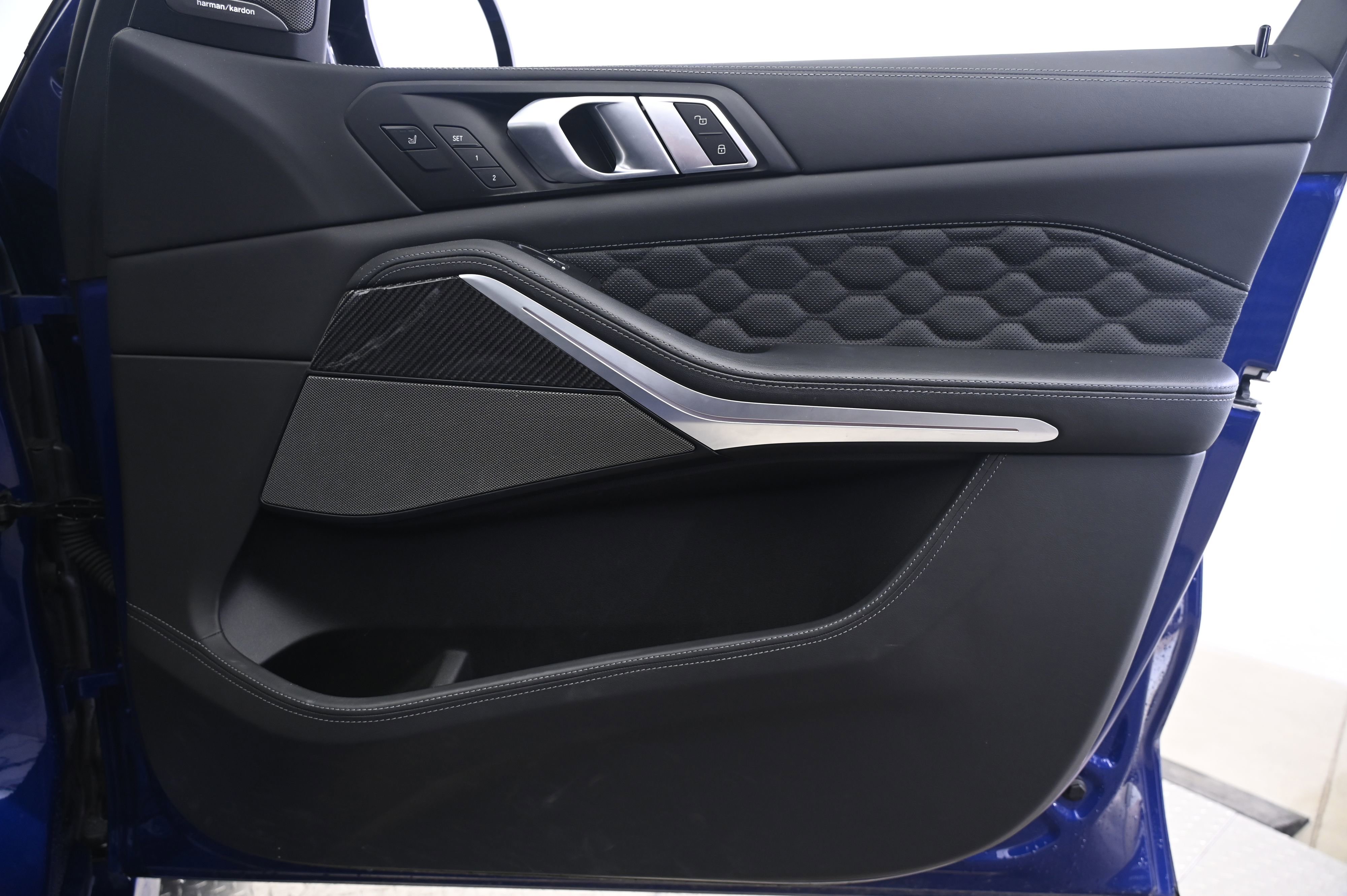Used 2022 BMW X5 M w/ Executive Package image 20