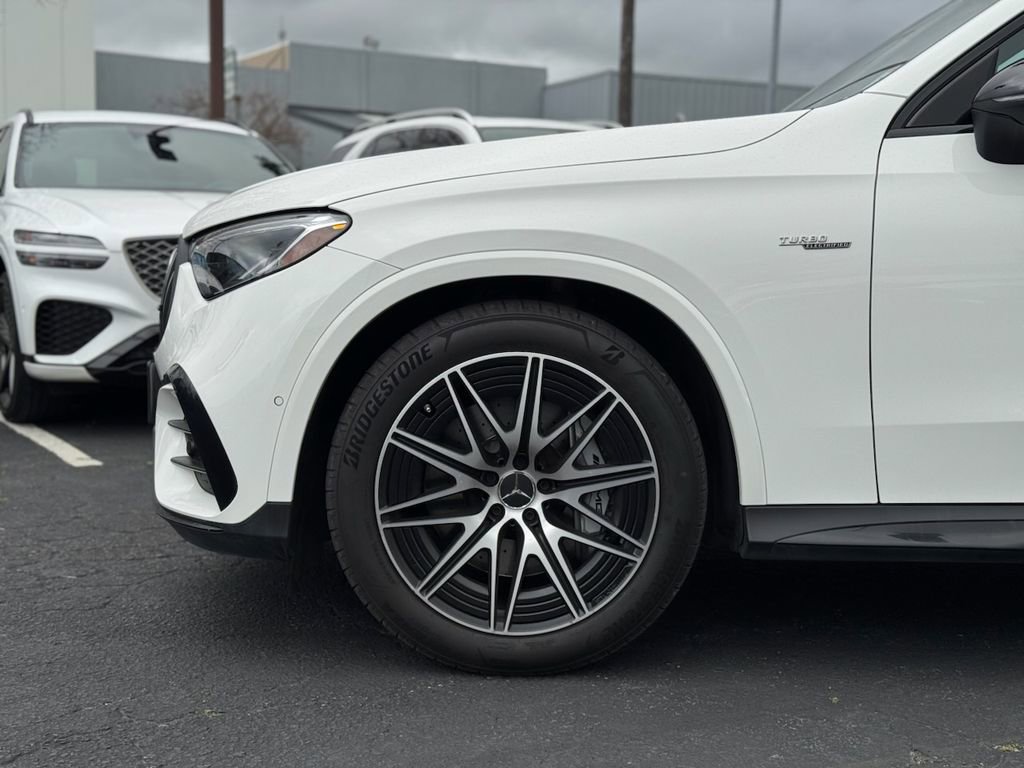 Used 2025 Mercedes-Benz GLC 43 AMG 4MATIC image 5