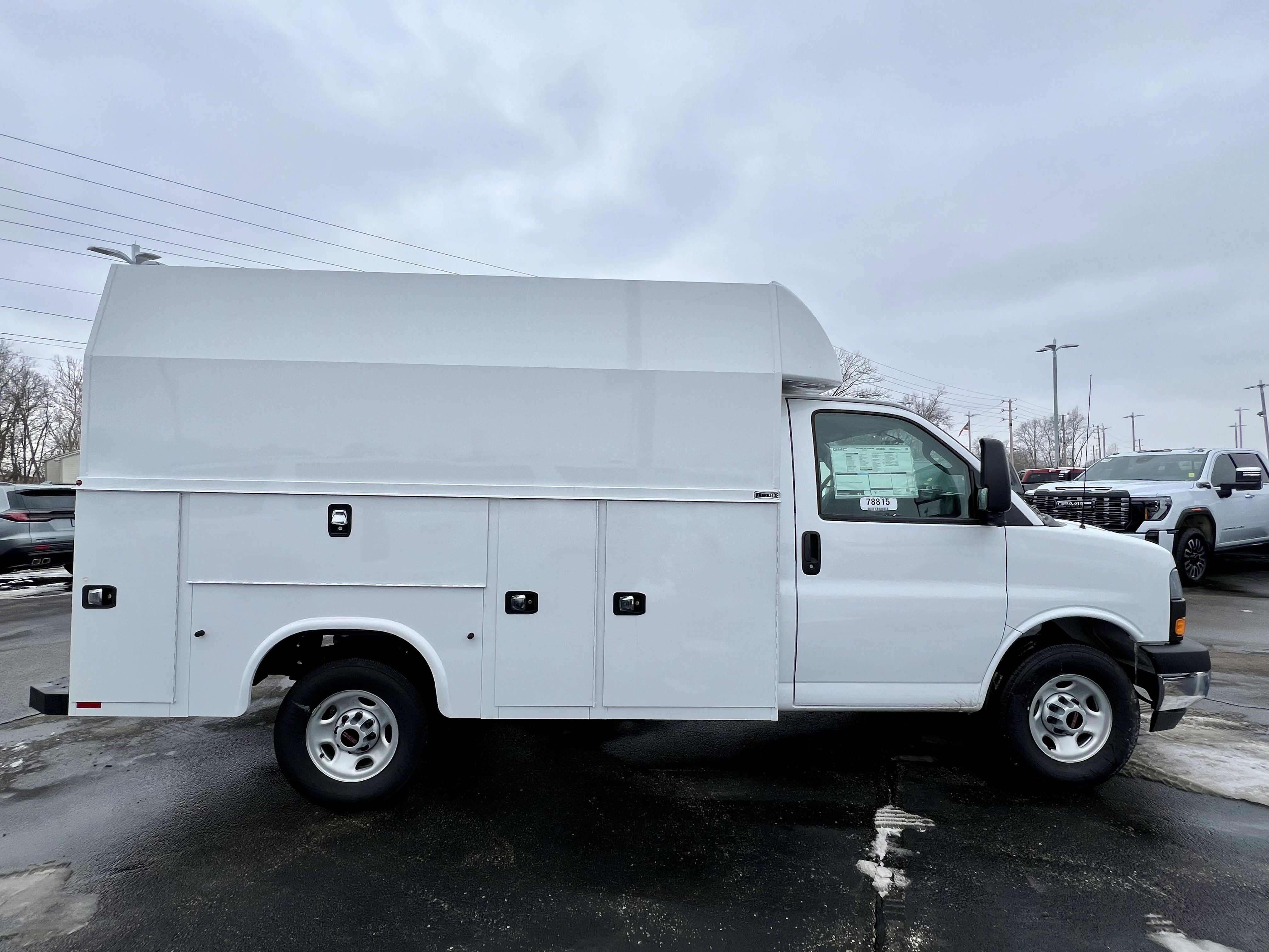 New 2025 GMC Savana 3500 w/ Power Convenience Package image 6
