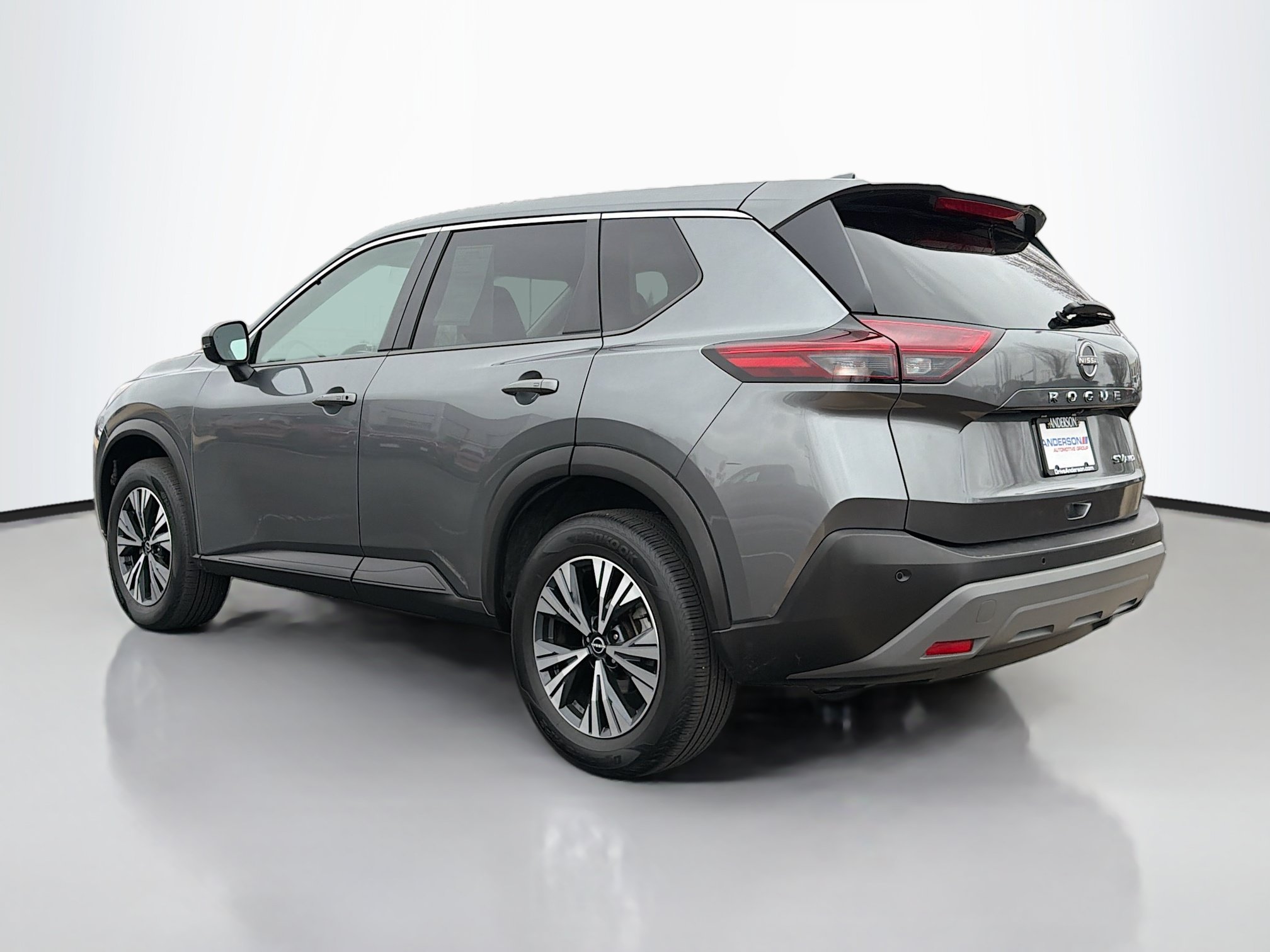 Used 2022 Nissan Rogue SV AWD/4WD image 12
