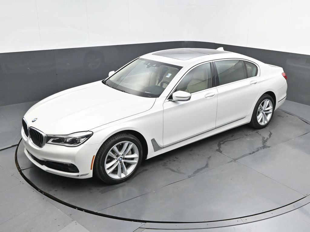 Used 2016 BMW 750i xDrive image 35