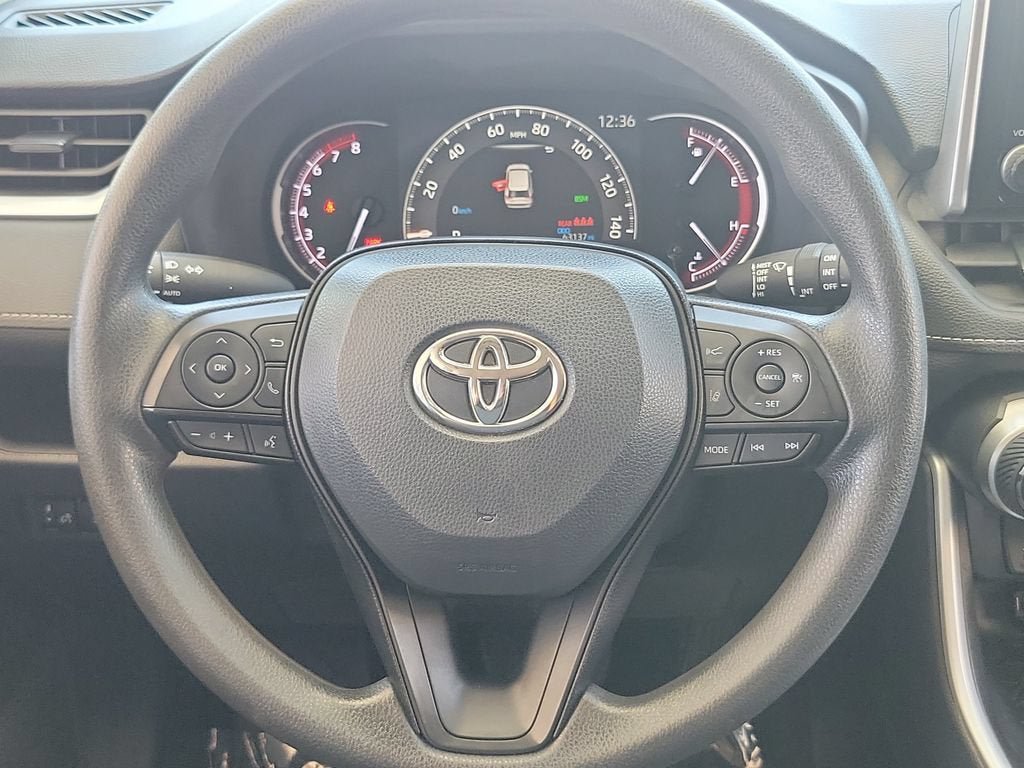 Used 2024 Toyota RAV4 XLE FWD image 23
