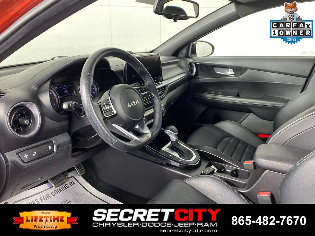 Used 2022 Kia Forte GT-Line w/ GT-Line Premium Package FWD image 11