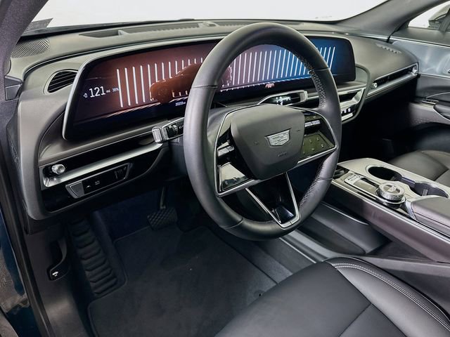 Used 2024 Cadillac Lyriq Tech image 10