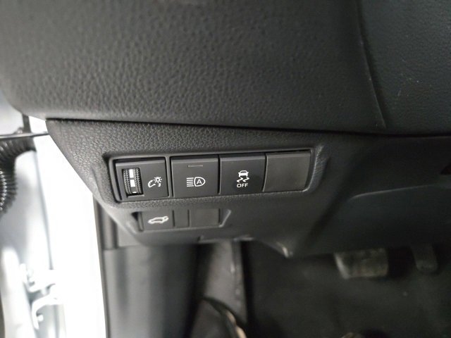 New 2026 Toyota Corolla Cross XLE image 28