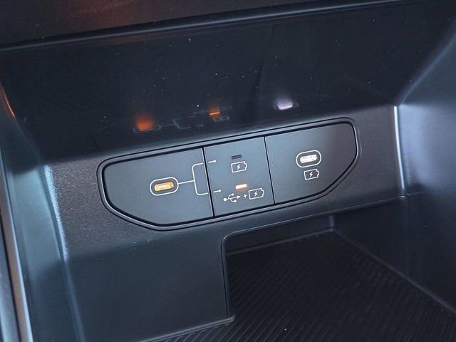 New 2026 Kia Sorento LX FWD image 17