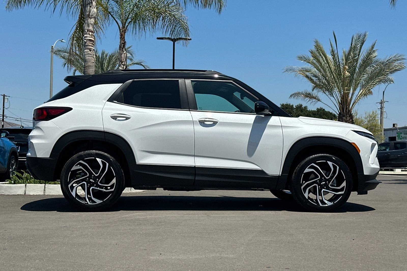 New 2026 Chevrolet TrailBlazer RS w/ Convenience Package AWD/4WD image 3