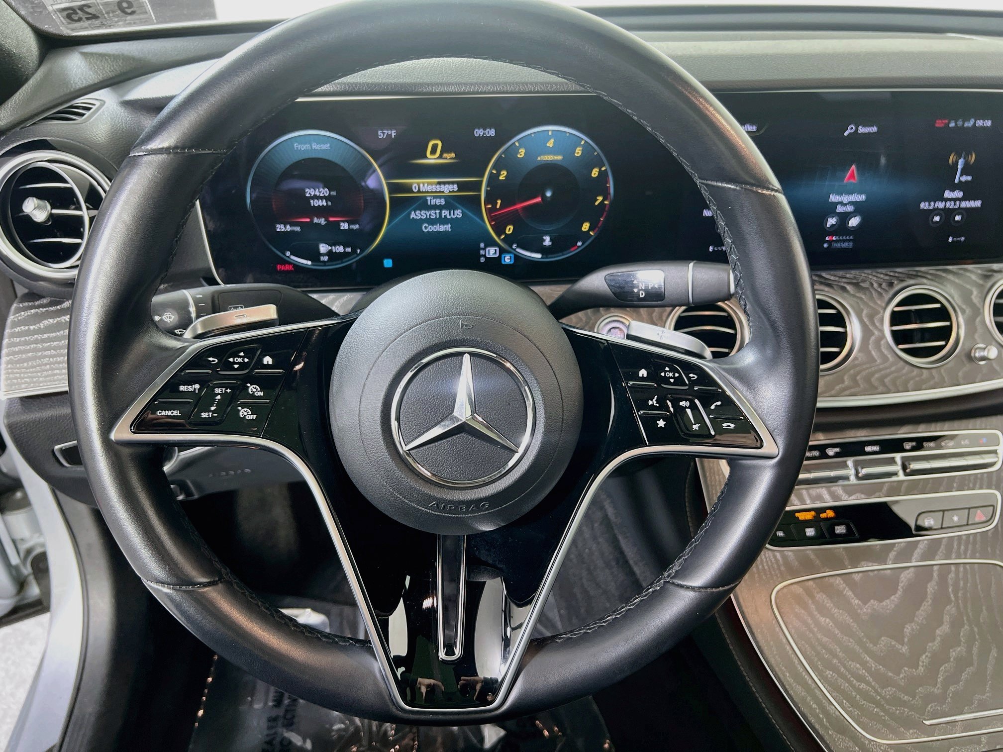 Used 2021 Mercedes-Benz E 350 4MATIC Sedan image 11