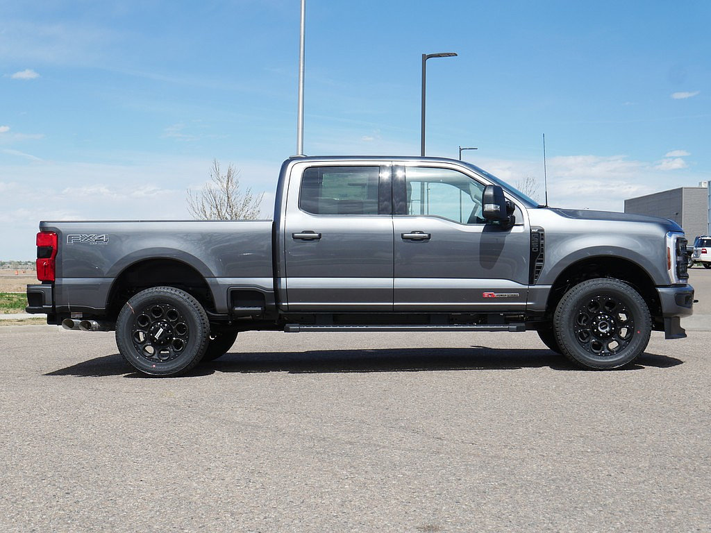 New 2026 Ford F350 XLT w/ XLT Premium Package AWD/4WD image 6