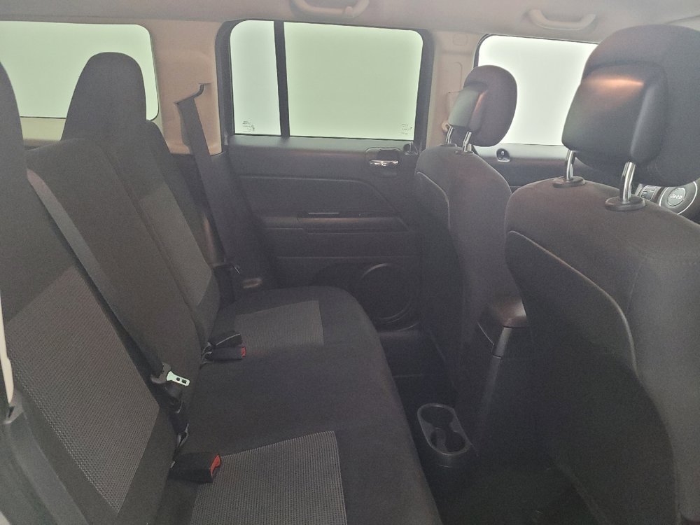 Used 2014 Jeep Patriot Latitude FWD image 19
