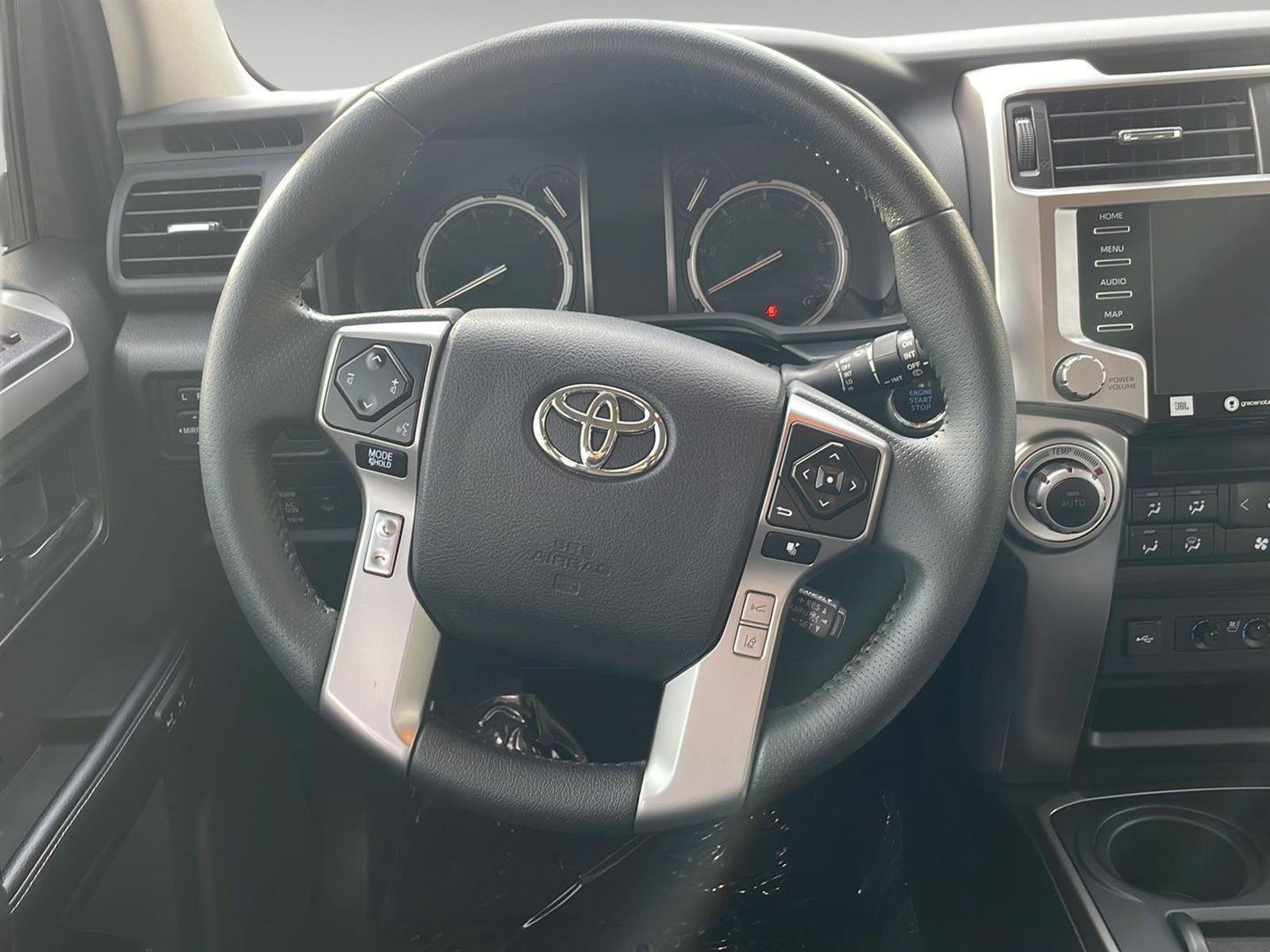 Used 2022 Toyota 4Runner Limited image 19