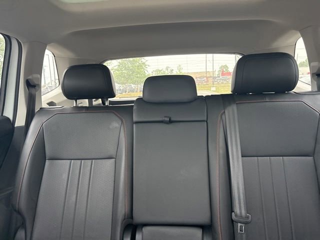 Used 2024 Volkswagen Tiguan Wolfsburg Edition FWD image 38
