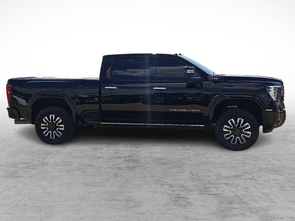 Used 2024 GMC Sierra 2500 Denali Ultimate AWD/4WD image 12