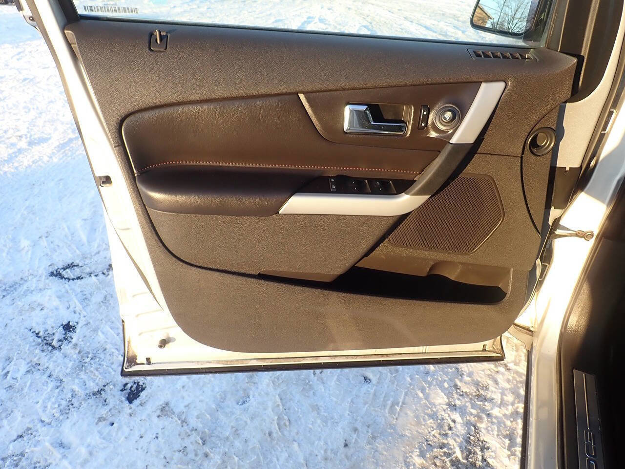 Used 2014 Ford Edge Limited w/ Vision Package image 11