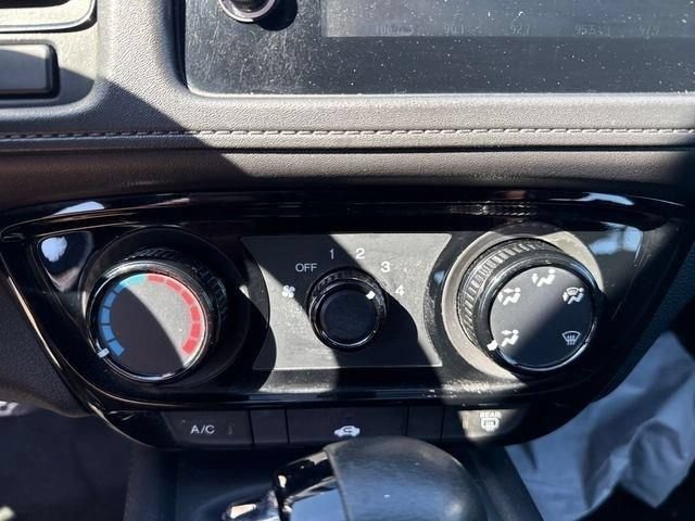 Used 2020 Honda HR-V Sport image 11
