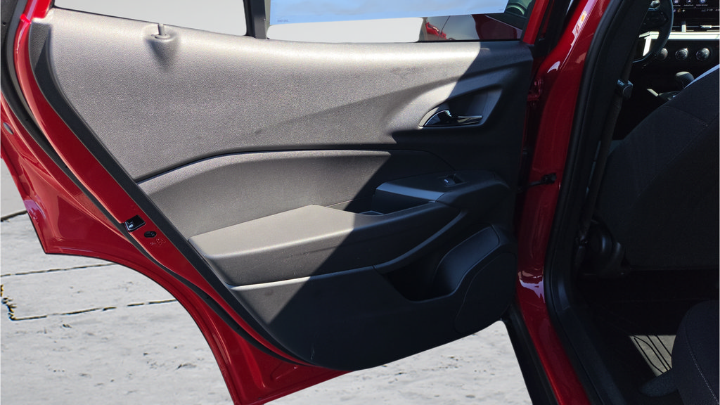 New 2026 Chevrolet Trax RS FWD image 36