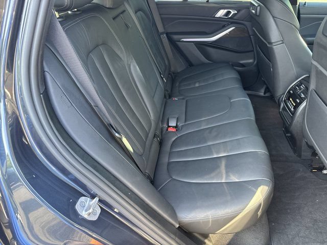 Used 2022 BMW X5 sDrive40i w/ M Sport Package RWD image 14