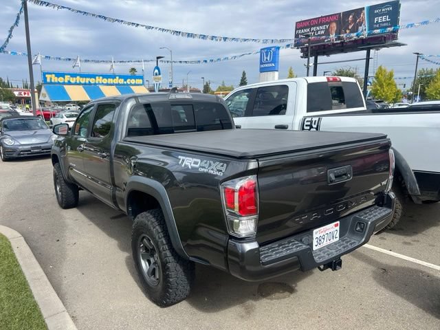 Used 2020 Toyota Tacoma TRD Off-Road w/ TRD Premium Off Road Package AWD/4WD image 8