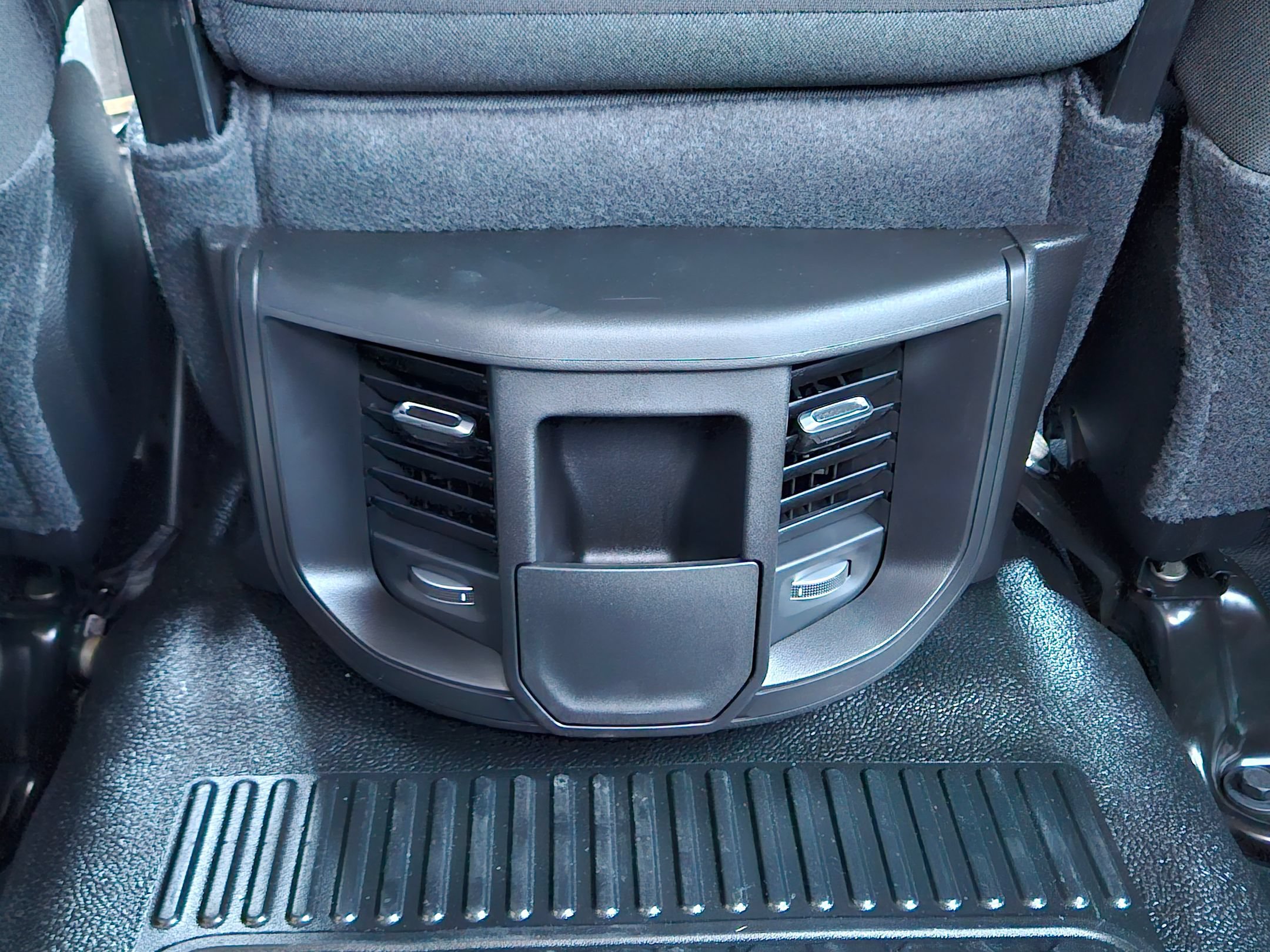 New 2026 RAM 3500 Tradesman AWD/4WD image 23