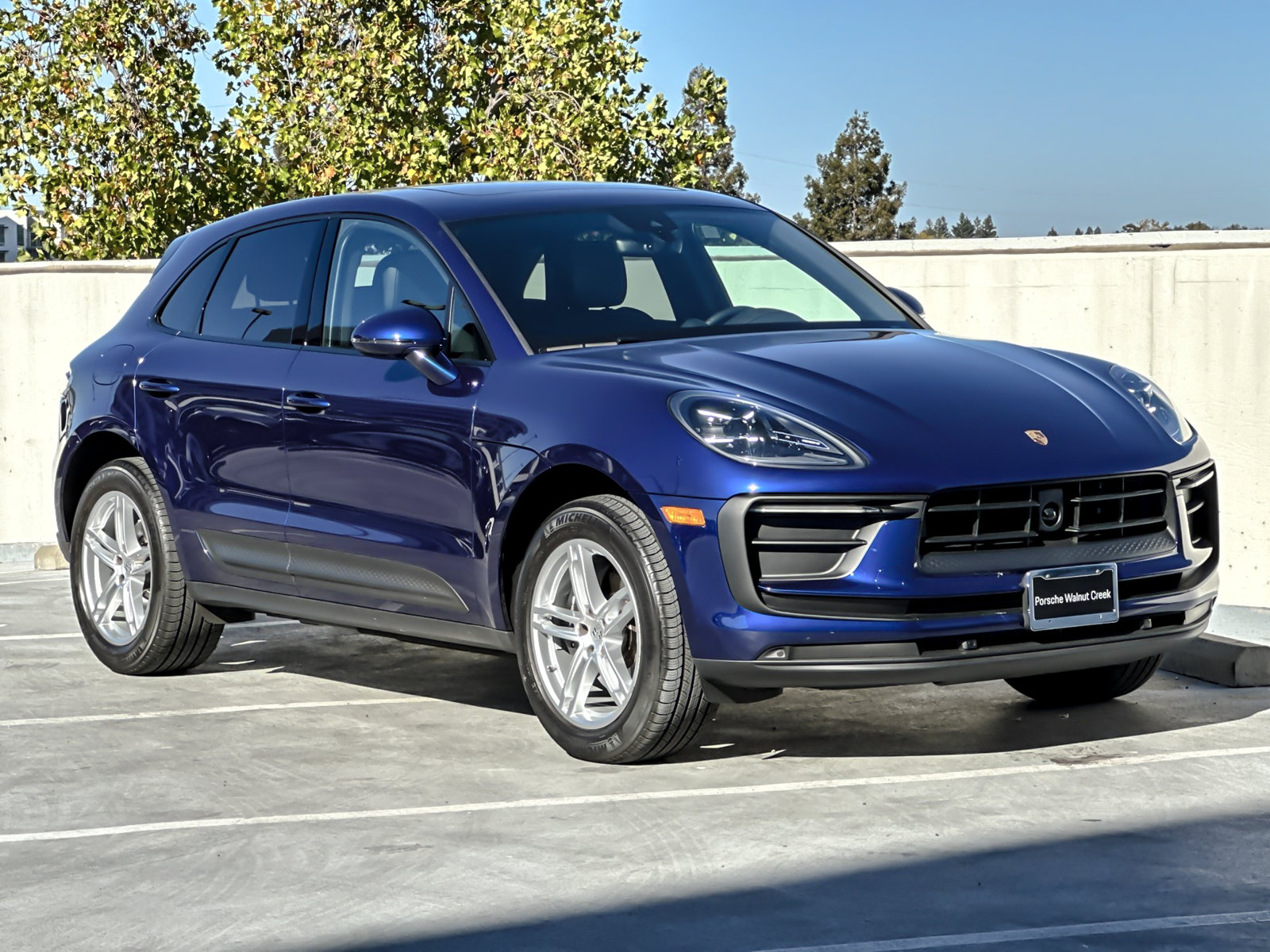 Used 2026 Porsche Macan AWD/4WD image 11