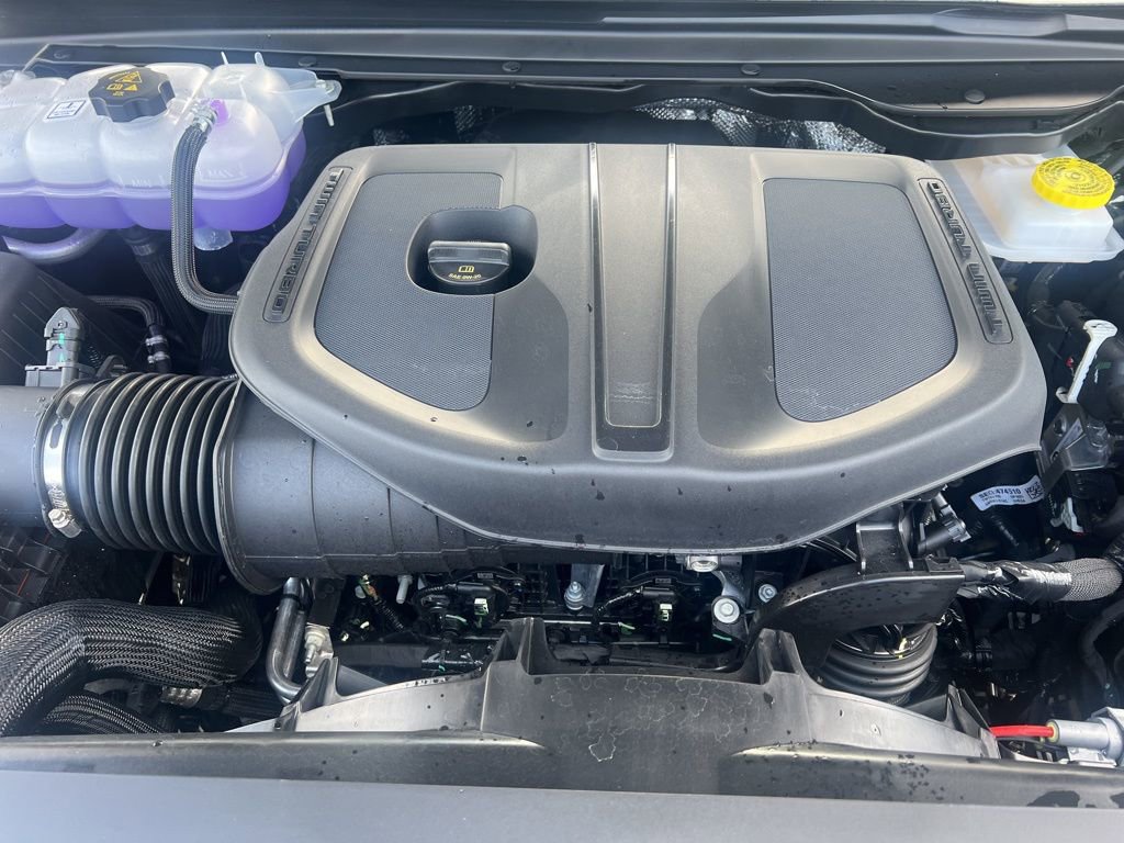 New 2026 RAM 1500 4x4 Crew Cab image 6