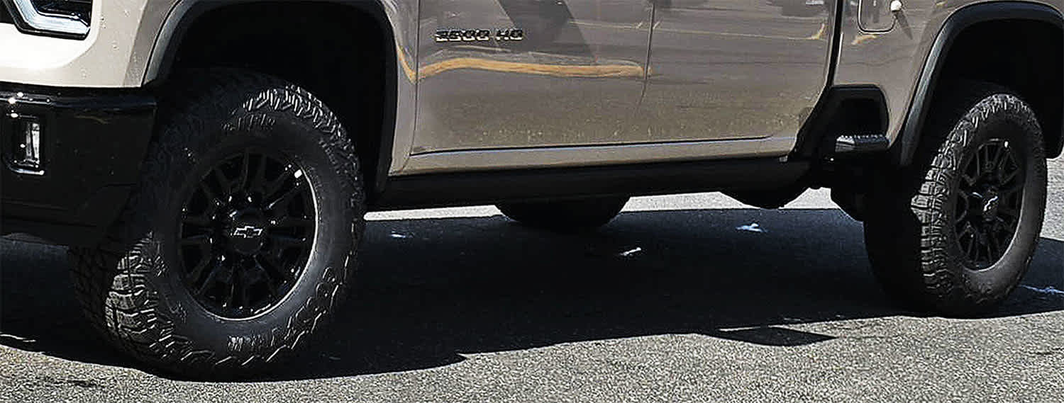 New 2026 Chevrolet Silverado 2500 ZR2 w/ Snow Plow Prep/Camper Package image 27