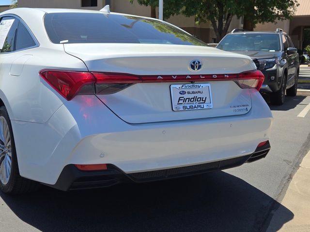 Used 2021 Toyota Avalon Limited w/ Advanced Safety Package FWD image 5