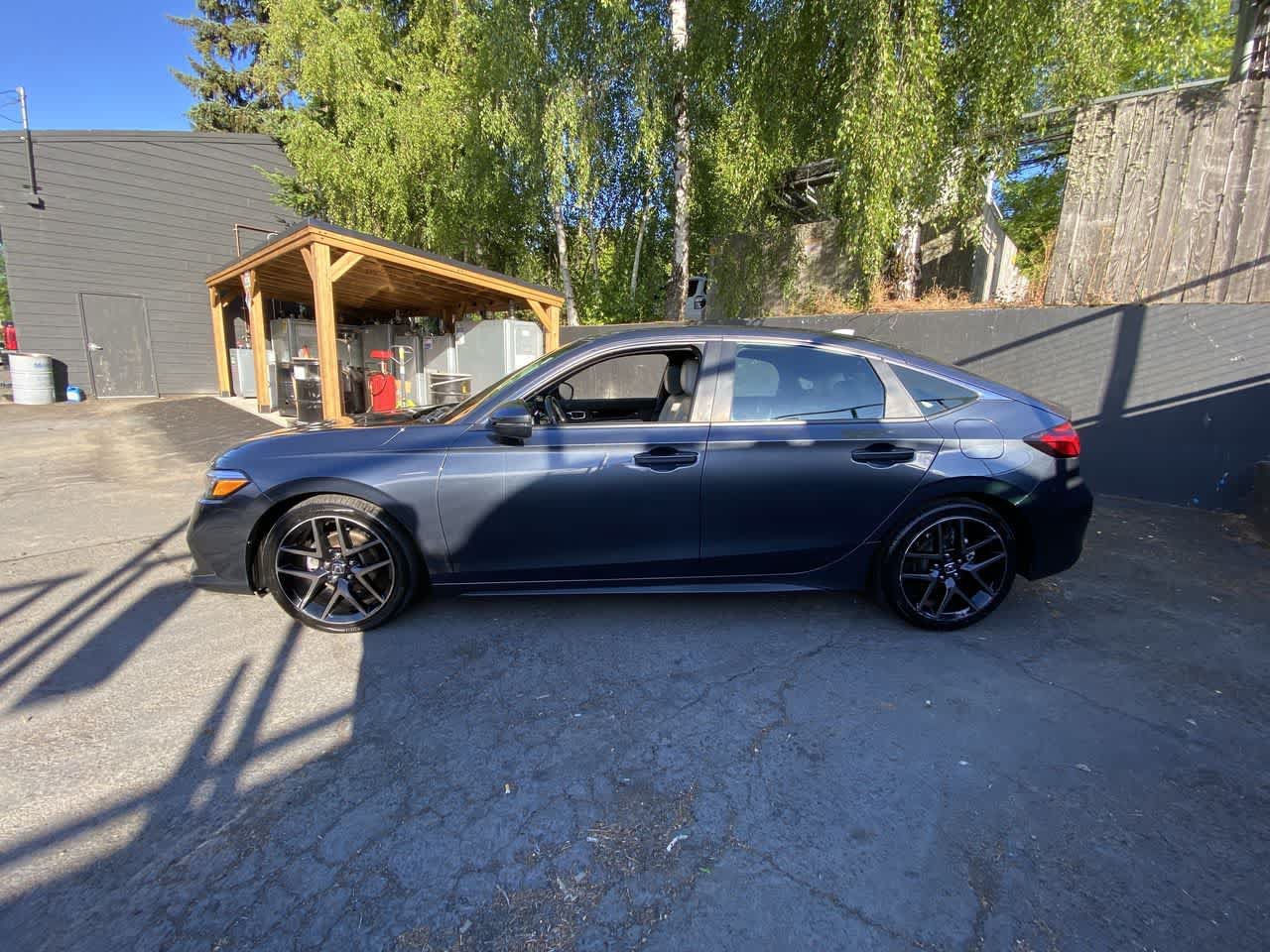 Used 2022 Honda Civic Sport Touring image 3