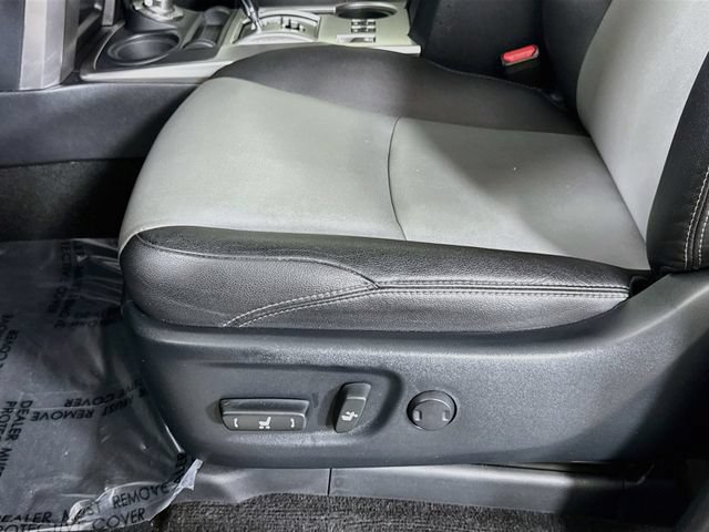 Used 2018 Toyota 4Runner SR5 Premium AWD/4WD image 16