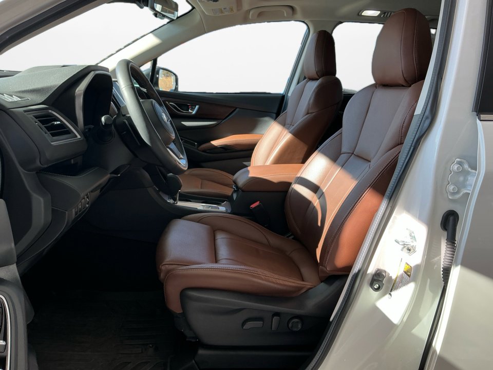 Used 2024 Subaru Ascent Touring w/ Popular Package #2 image 11