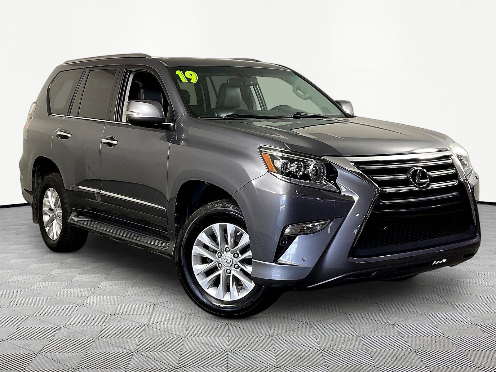 Used 2019 Lexus GX 460 Premium AWD/4WD image 3