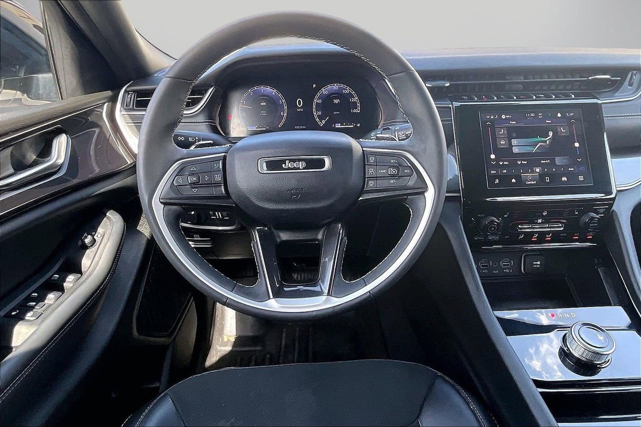 Certified 2023 Jeep Grand Cherokee L Laredo image 12