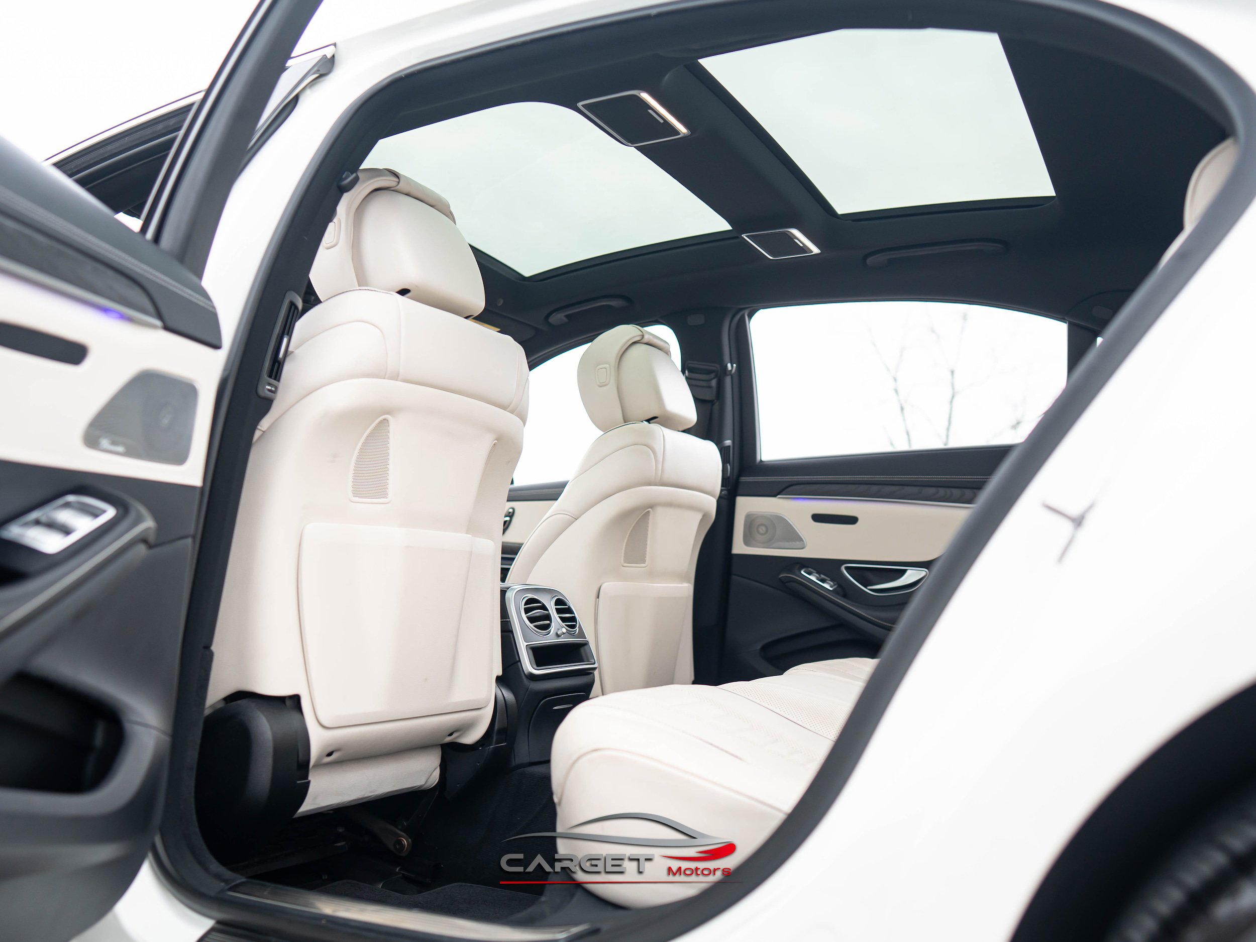 Used 2018 Mercedes-Benz S 560 Sedan image 21