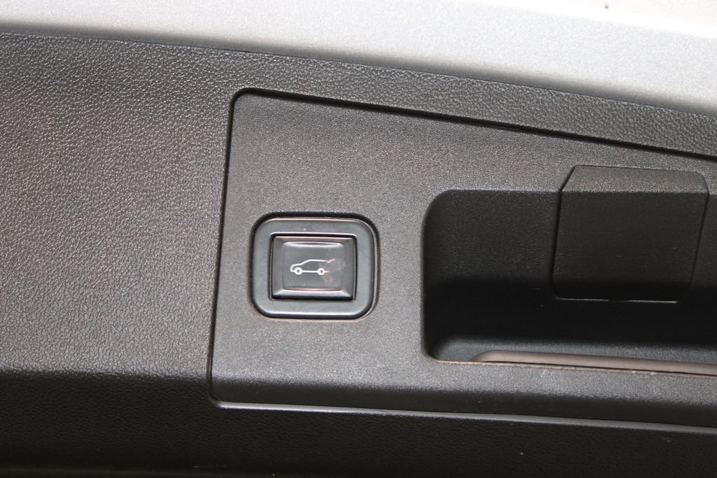 Used 2021 Cadillac XT4 Sport FWD image 15