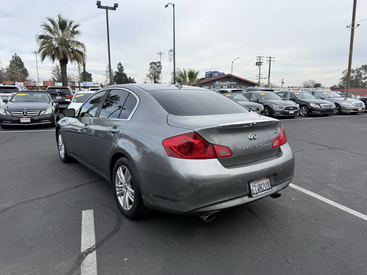 Used 2011 INFINITI G37 Journey w/ Premium Pkg image 5