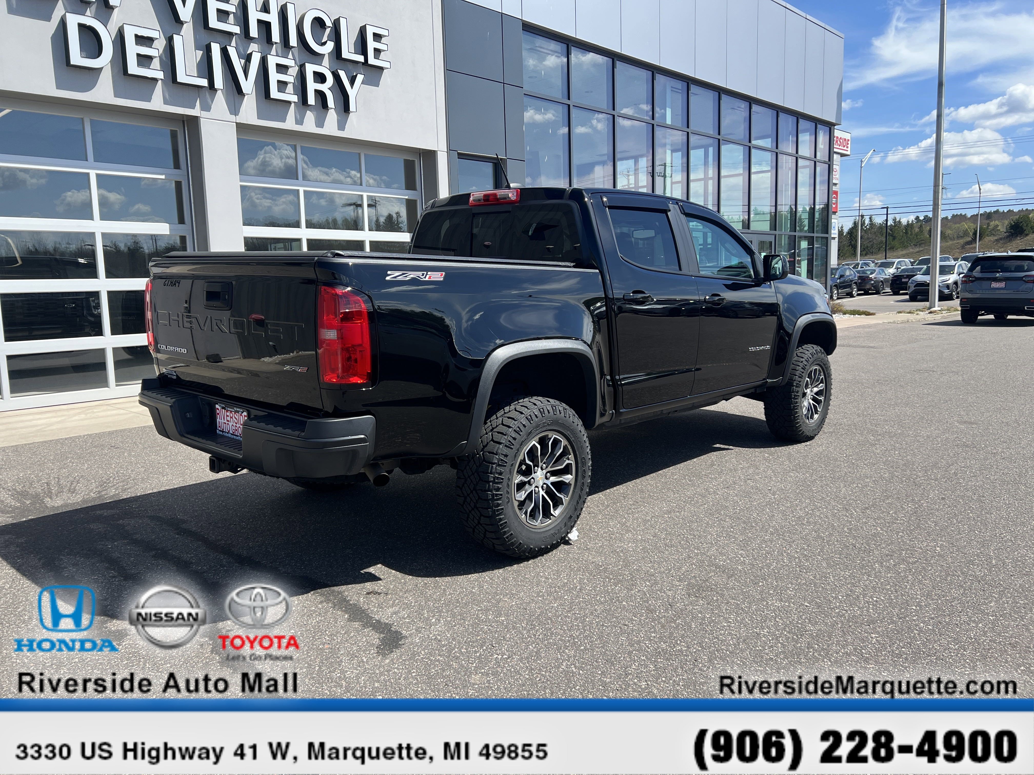 Used 2022 Chevrolet Colorado ZR2 image 9