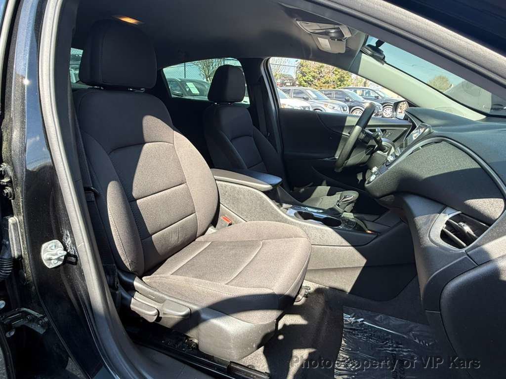 Used 2024 Chevrolet Malibu LS image 17