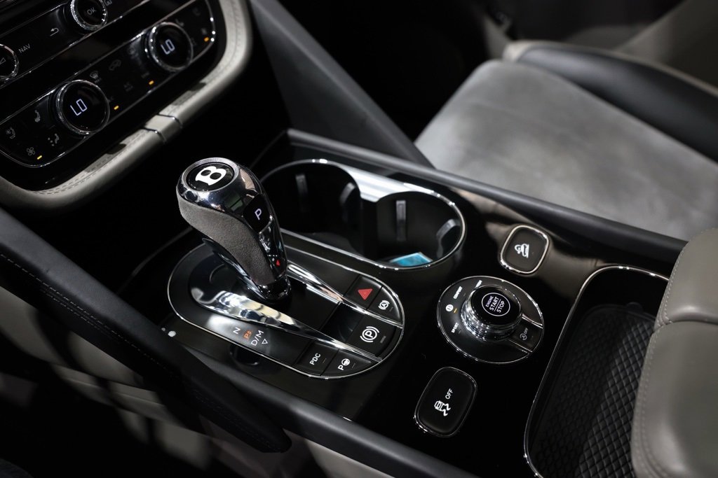 Used 2022 Bentley Bentayga S V8 image 47