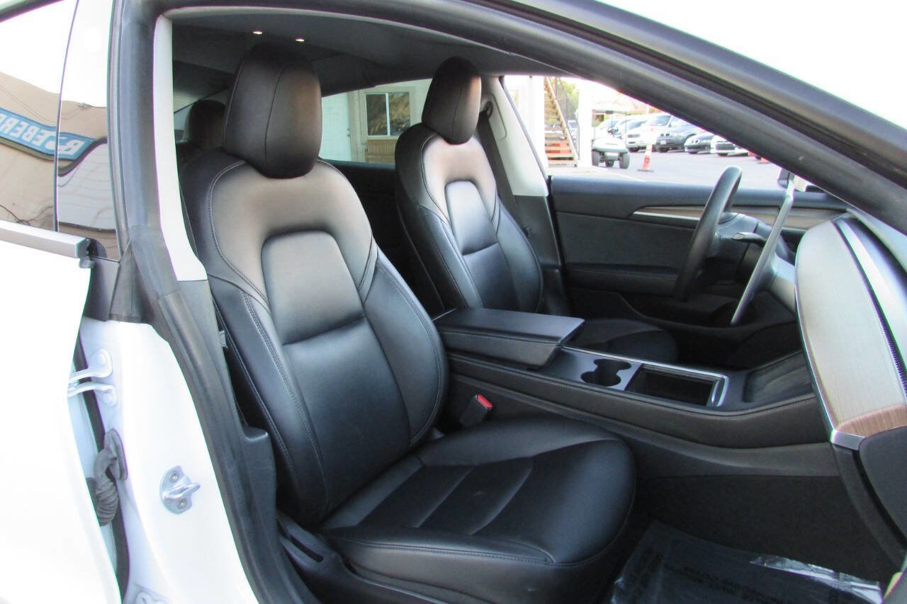 Used 2021 Tesla Model 3 Standard Range Plus image 28