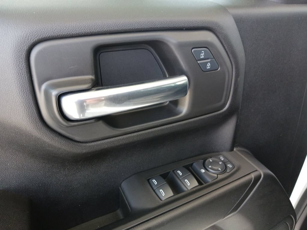 Used 2024 Chevrolet Silverado 1500 Custom AWD/4WD image 28