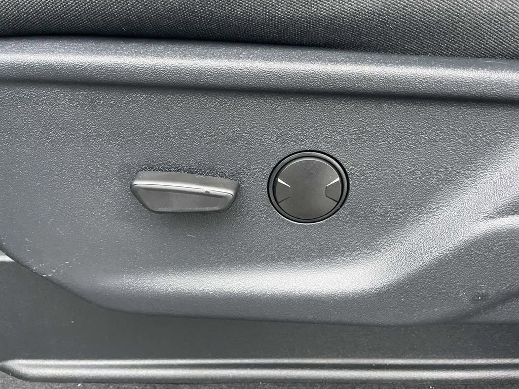 New 2026 Ford F250 XLT w/ XLT Premium Package image 13